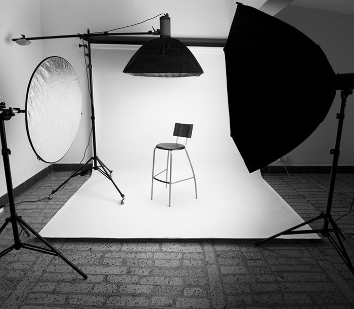 From Ordinary to Extraordinary: How to Create Stunning Portraits with Studio Lighting