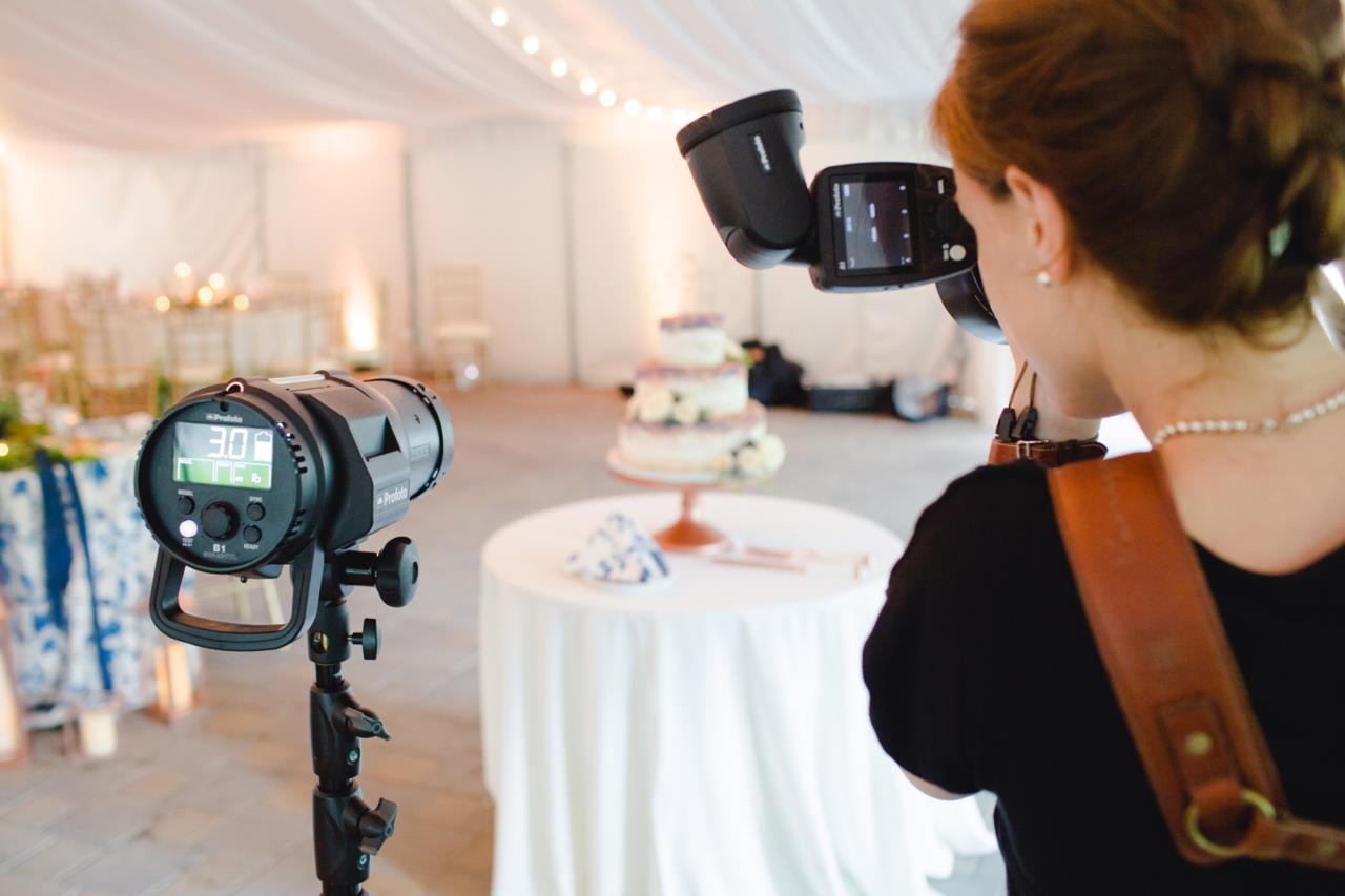 Mastering Wedding Lighting: Your Ultimate Guide to Choosing the Perfect Wireless Flash System!