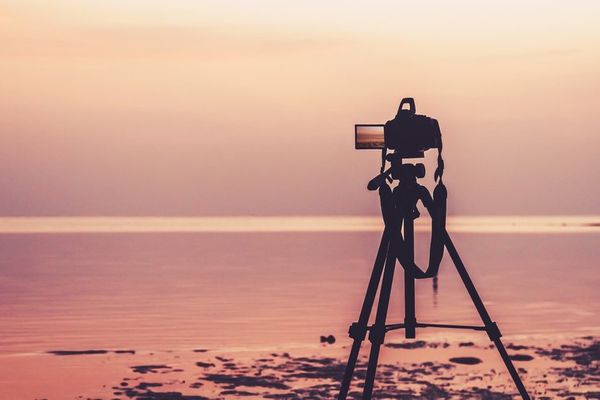 Best Camera Tripods for Vlogging and Influencer Videos in India