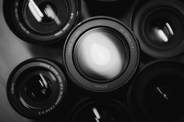 A Comprehensive Guide to Choosing the Right Camera Lens