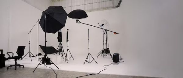 Best continuous lights for photography in India.